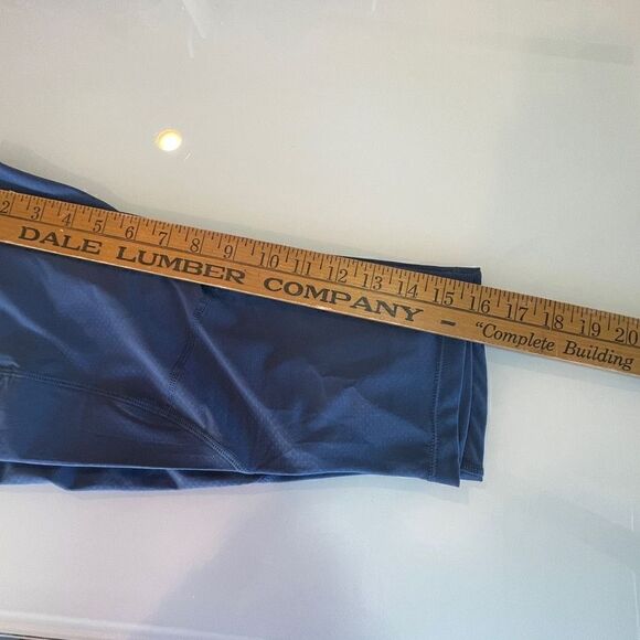 Athleta Dark Teal Blue Dobby Be Free Knicker Capri Leggings Size Small - Picture 5 of 5